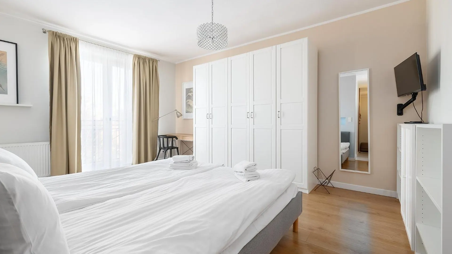 Rentplanet - Studio Bialobrzeska Варшава Польша