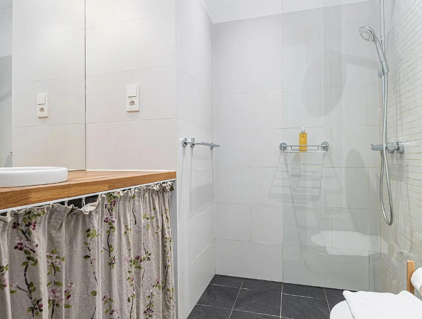 Rentplanet - Studio Bialobrzeska Варшава Апартаменты